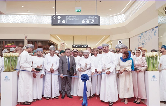 Omani Malls, Shopping Experience, Diverse Dining, Entertainment Facilities, Indoor Amusement Parks, Cultural Exhibitions, Fitnessand Wellness, Live Performances, Community Spaces, Educational Exhibits, Specialty Stores, Mall Services, Promotional Activities, Oman Tourism, Leisure Destinations, Omani Malls Offer More Than Just Shopping | Omani Malls: A Place to Experience More Than Just Shopping | 1. Diverse Dining Options: | 2. Entertainment Facilities: | 3. Indoor Amusement Parks: | 4. Cultural and Art Exhibitions: | VOX Cinemas | Fantazmo | 5. Fitness and Wellness Centers: | 6. Live Performances and Events: | 7. Community Spaces: | 8. Educational and Interactive Exhibits: | 9. Specialty Stores and Markets: | 11. Promotional and Seasonal Activities: | Services | snow oman