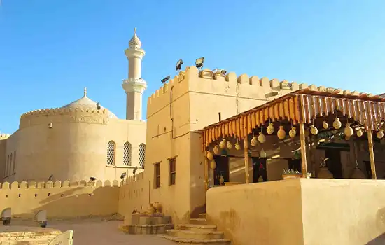Must-see Attractions in Nizwa - Al Qala'a Mosque