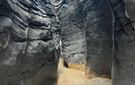 Snake Gorge (Wadi Bani Awf) is one of the most mysterious and intriguing places in Oman.